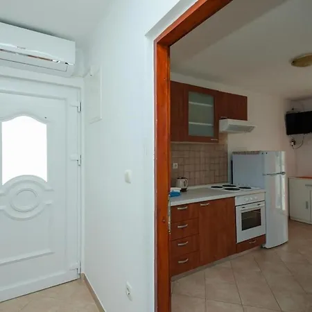 3 Apartament Lopar